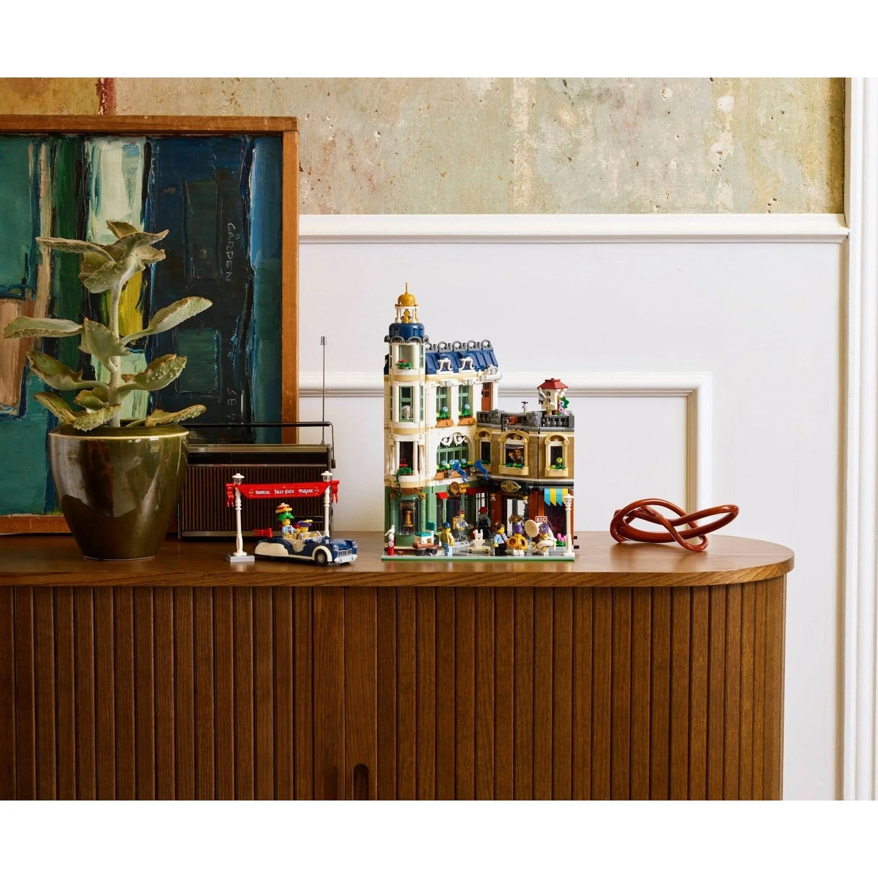 LEGO Icons Vintage Parade Car 40913 - Image 3