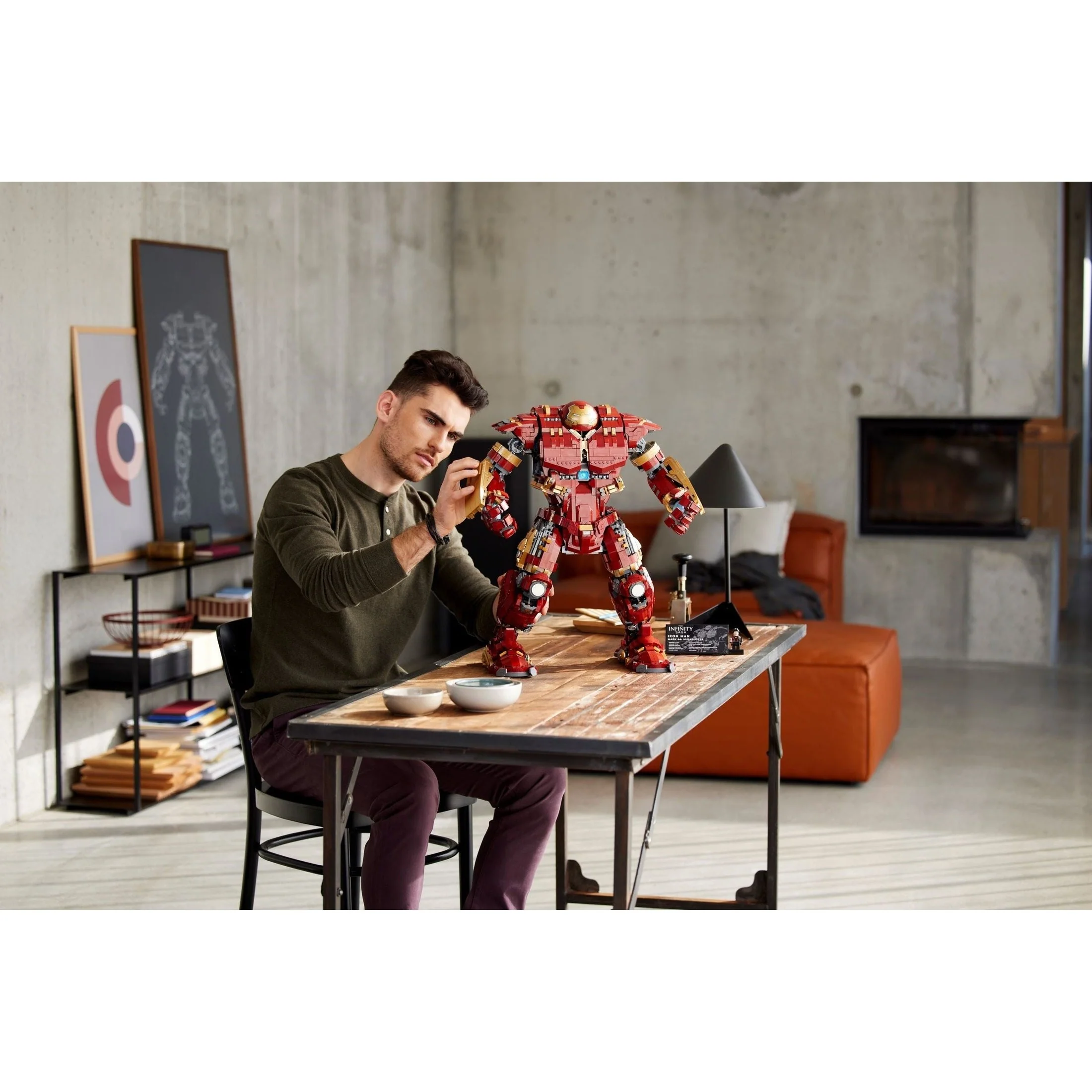 LEGO Marvel Super Heroes Hulkbuster 76210 - Image 10